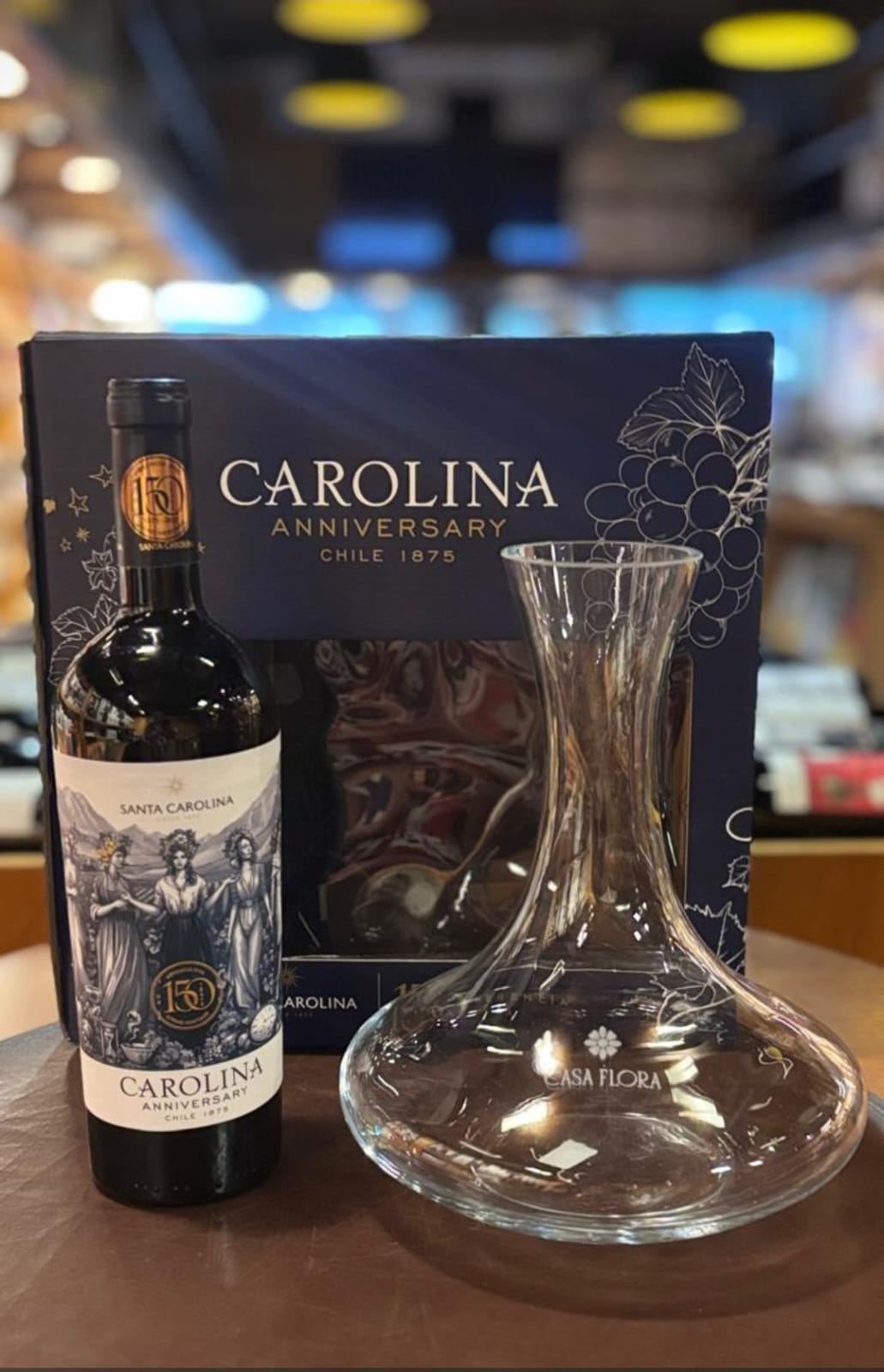 KIT VINHO SANTA CAROLINA 150 ANOS+DECANTER
